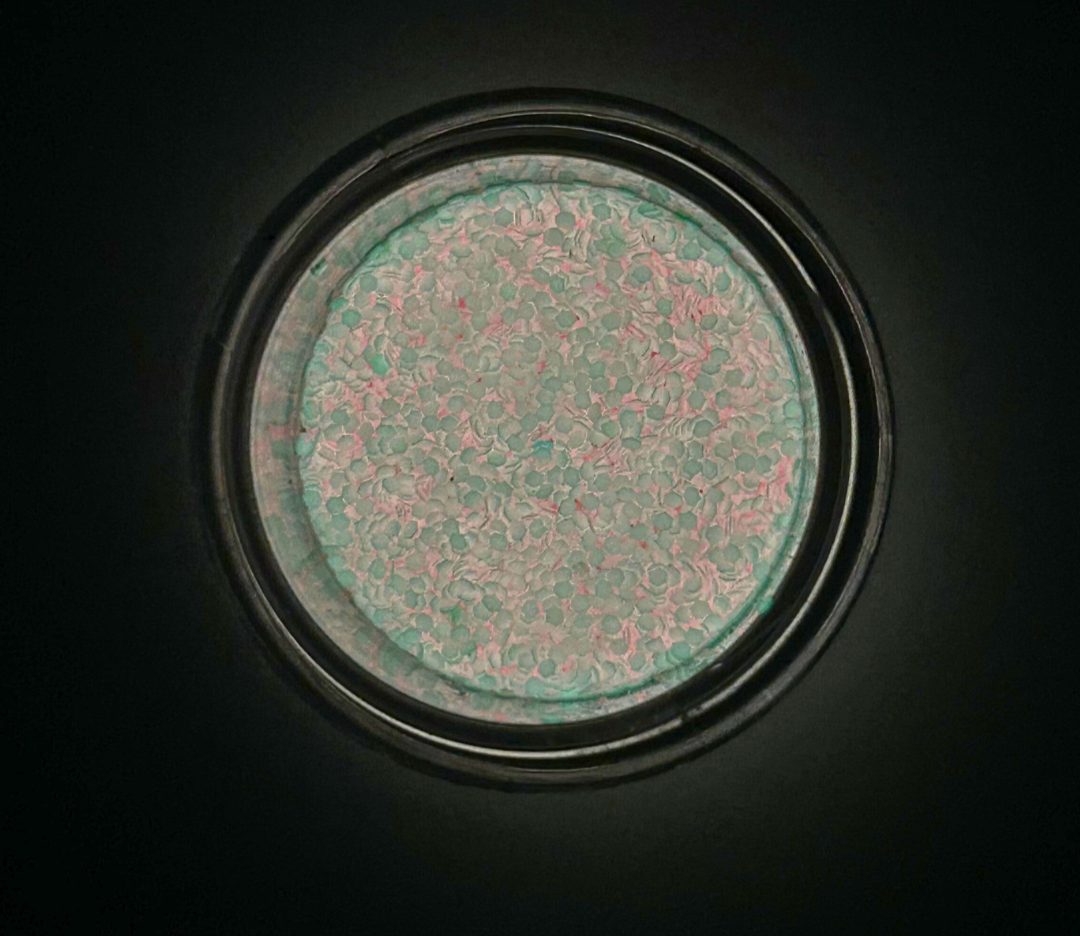 Glow Flakes - Glo-03