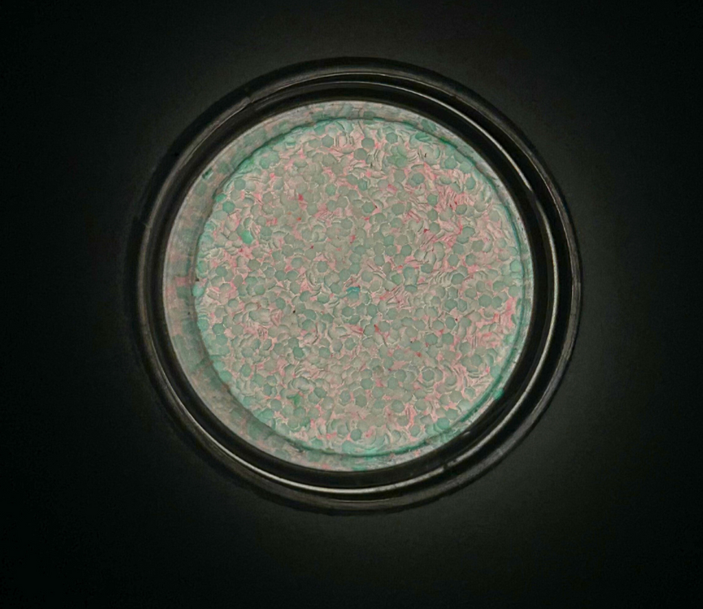 Glow Flakes - Glo-03